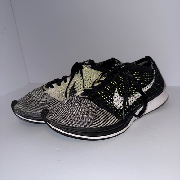 Nike Flyknit Racer Black/White 2014 Men’s Running Sneakers Size 9 Athletic Shoes - Picture 2 of 7